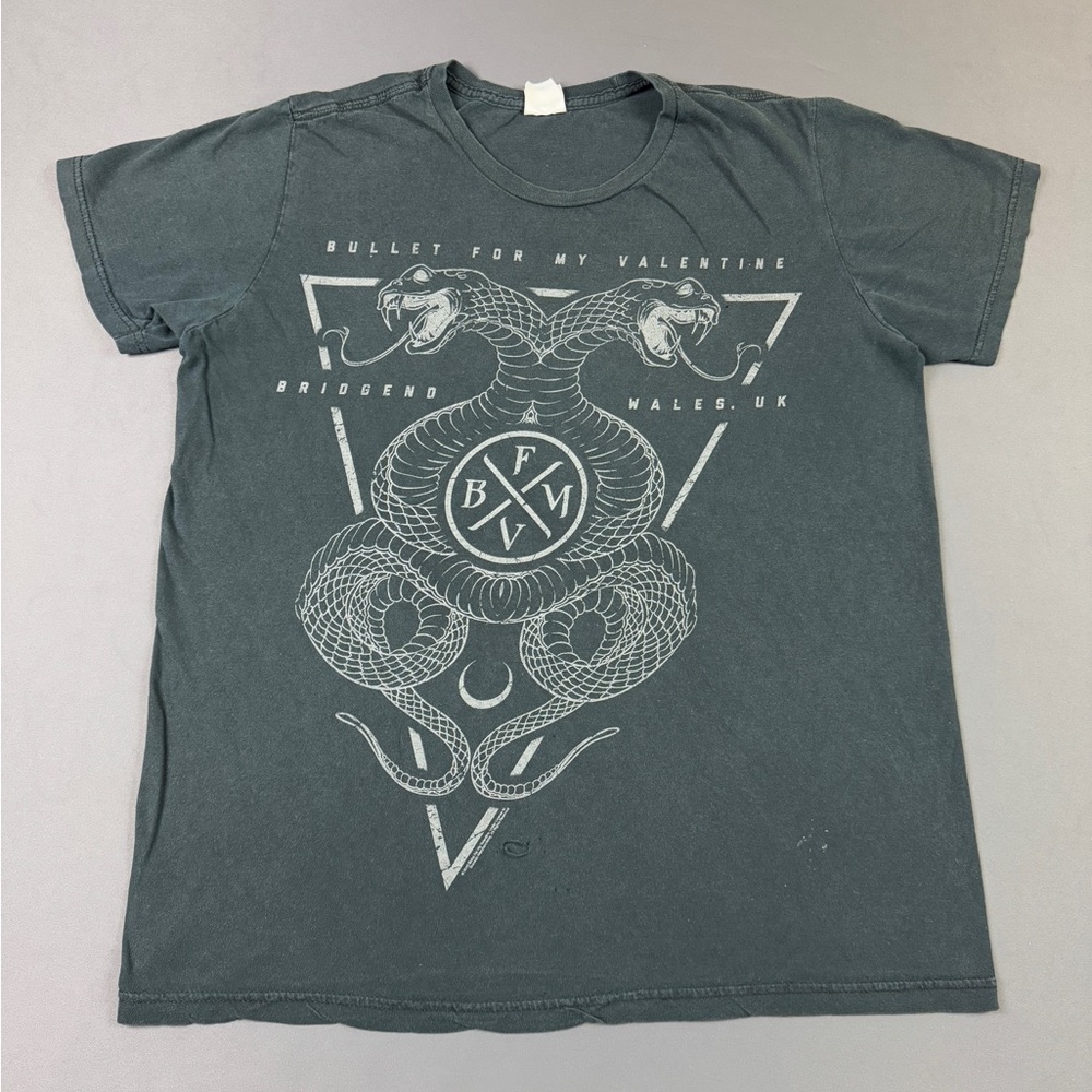 Vintage Y2K Bullet For My Valentine Bridgend Wales UK Band Tee Emo Goth Punk Art